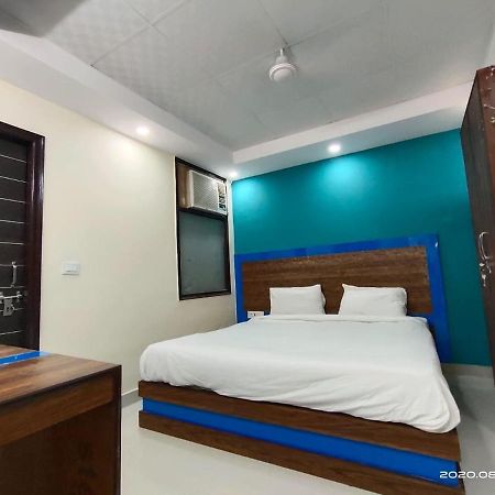 Hotel Royal Town New Delhi Luaran gambar